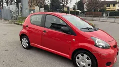 Rosso Usata 2009 Toyota Aygo Due volumi | 2900 € (Buon prezzo)