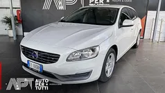 Usata 2014 Volvo V60 Business Edition Station wagon | 8300 € (Buon prezzo)