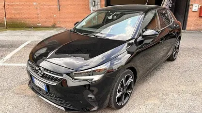 Usata Opel Corsa Elegance 102 CV (75 kW) 2021 Nero Utilitaria
