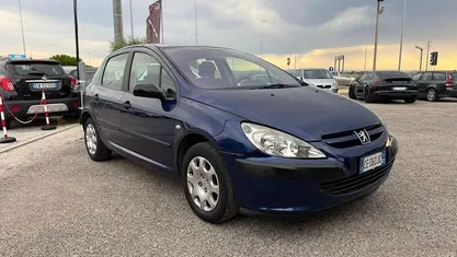 Usata 2002 Peugeot 307 Tre volumi | 1500 € (Ottimo prezzo)