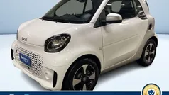 Bianco pastello Usata 2021 Smart ForTwo Electric Drive Passion Tre volumi | 14.200 € (Buon prezzo)