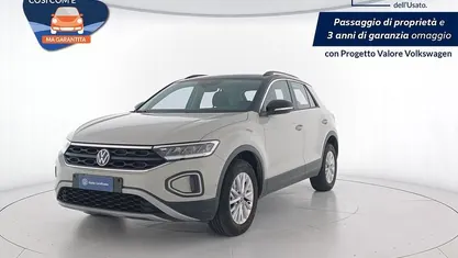 Usata VW T-Roc Life 110 CV (80 kW) 2023 Ascot grey nero SUV