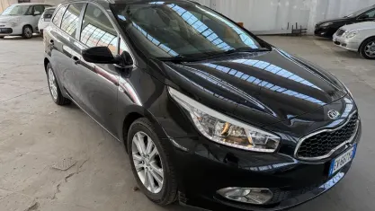 Usata Kia Ceed 110 CV (80 kW) 2014 Nero Utilitaria