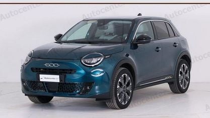 Usata Fiat 600 La Prima 110 CV (80 kW) 2025 Verde SUV