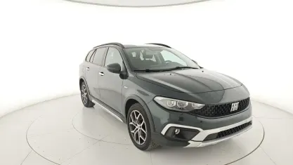 Usata Fiat Tipo Cross 131 CV (96 kW) 2023 Verde Station wagon