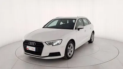 Bianco ibis Usata 2020 Audi A3 Sportback g-tron Business Utilitaria | 18.900 € (Buon prezzo)