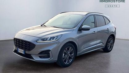 Usata Ford Kuga ST-Line 120 CV (88 kW) 2022 Solar silver SUV