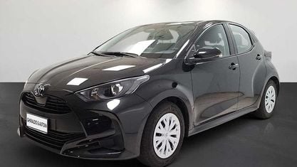 Usata Toyota Yaris Hybrid Active 116 CV (85 kW) 2025 Nero Utilitaria