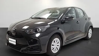Usata Toyota Yaris Hybrid Active 116 CV (85 kW) 2025 Utilitaria