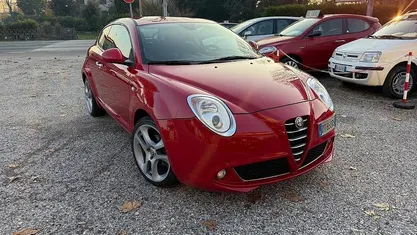 Rosso Usata 2009 Alfa Romeo MiTo Due volumi | 2990 € (Buon prezzo)