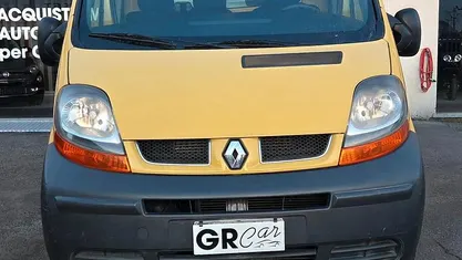 Usata Renault Trafic 100 CV (73 kW) 2006 Monovolume