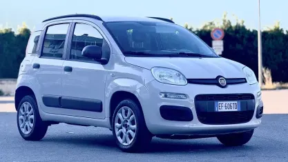 Usata Fiat Panda Lounge 80 CV (58 kW) 2012 Beige Utilitaria