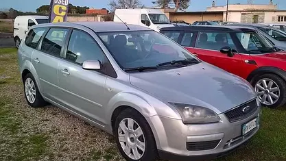 Usata Ford Focus S 90 CV (66 kW) 2007 Grigio Station wagon