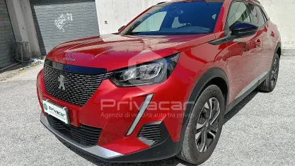 Occasion Peugeot 2008 Allure 101 PK (74 kW) 2023 Rood SUV