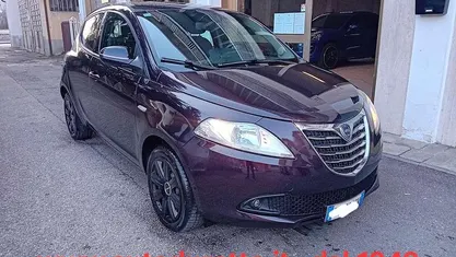 Usata Lancia Ypsilon 95 CV (69 kW) 2013 Utilitaria