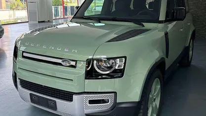 Usata Land Rover Defender 300 CV (220 kW) 2026 SUV