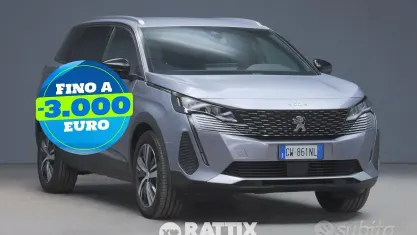Usata Peugeot 5008 Allure 131 CV (96 kW) 2024 Grigio artense SUV