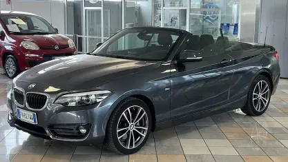 Usata BMW 220 Sport Line 190 CV (139 kW) 2018 Grigio Cabrio