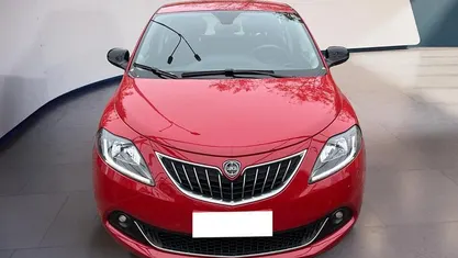 Rosso Usata 2022 Lancia Ypsilon Gold Due volumi | 13.500 € (Buon prezzo)
