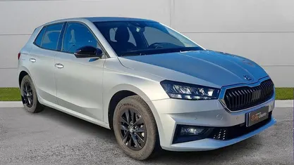 Usata Skoda Fabia Selection 95 CV (69 kW) 2025 Argento brillante metallizzato Utilitaria