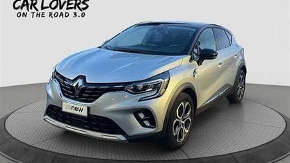 Second-hand Renault Captur Intens 101 CP (74 kW) 2023 Gri SUV