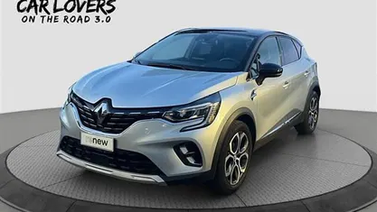 Usata Renault Captur Intens 101 CV (74 kW) 2023 Grigio chiaro SUV