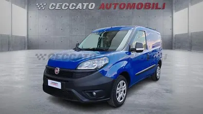Usata Fiat Doblò 95 CV (69 kW) 2018 Blu Monovolume
