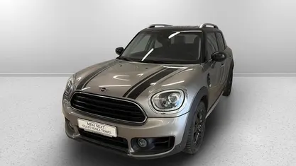 Usata Mini Cooper Countryman Hype 135 CV (99 kW) 2020 Argento SUV
