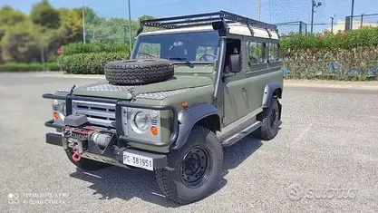 Usata Land Rover Defender 122 CV (89 kW) 1989 SUV
