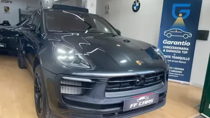 Usata Porsche Macan 441 CV (324 kW) 2023 Grigio SUV