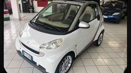 Usata Smart ForTwo Cabrio Passion 71 CV (52 kW) 2007 Bianco Cabrio