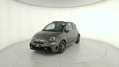 Grigio Usata 2022 Abarth 595C Cabrio | 22.200 € (Molto cara)