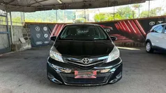 Usata 2012 Toyota Yaris Active Tre volumi | 6490 € (Buon prezzo)