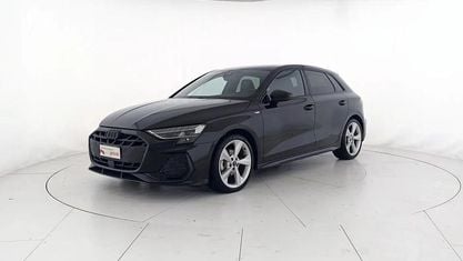 Begagnad Audi A3 S-Line 150 HK (110 kW) 2025 Svart Sedan