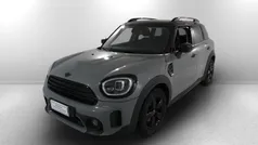 Moonwalk grey metallic Usata 2022 Mini Cooper D Countryman Business SUV | 29.000 € (Buon prezzo)