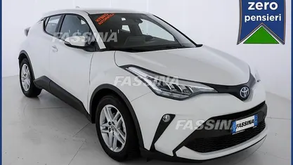 Bianco Usata 2023 Toyota C-HR Business Edition SUV | 23.800 € (Super prezzo)