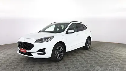 Begagnad Ford Kuga ST-Line 225 HK (165 kW) 2023 Vit SUV