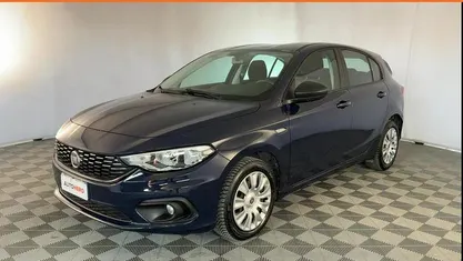 Usata Fiat Tipo Easy 95 CV (69 kW) 2017 Blu Berlina