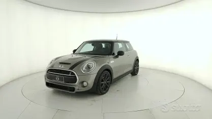 Käytetty Mini Cooper SD Hype 170 HP (125 kW) 2017 Harmaa Viistoperä