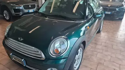 Usata Mini Cooper 120 CV (88 kW) 2009 Verde Utilitaria
