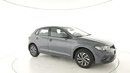 Usata VW Polo Life 95 CV (69 kW) 2025 Grigio Utilitaria