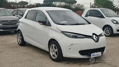 Usata Renault Zoe 42 kW (58 CV) 2015 Bianco Utilitaria