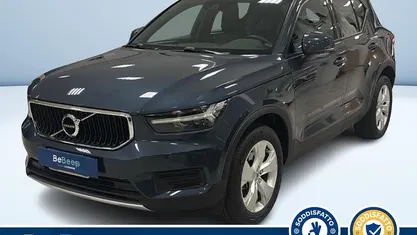 Blu metallizzato Usata 2021 Volvo XC40 Momentum SUV | 24.100 € (Ottimo prezzo)