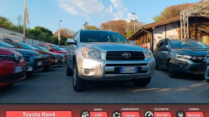 Usata Toyota RAV4 Luxury 136 CV (100 kW) 2006 Grigio SUV