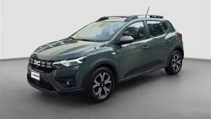 Usata Dacia Sandero Comfort 100 CV (73 kW) 2023 Verde scuro Utilitaria