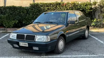 Usata Lancia Thema 120 CV (88 kW) 1987 Verde Berlina