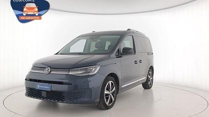 Usata VW Caddy Style 122 CV (89 kW) 2024 Starlight blue metallizzato Monovolume