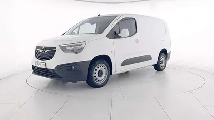 Usata Opel Combo Edition 131 CV (96 kW) 2021 Bianco Monovolume