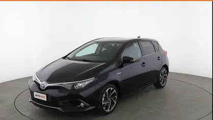 Usata Toyota Auris Hybrid Lounge 99 CV (72 kW) 2015 Nero Berlina