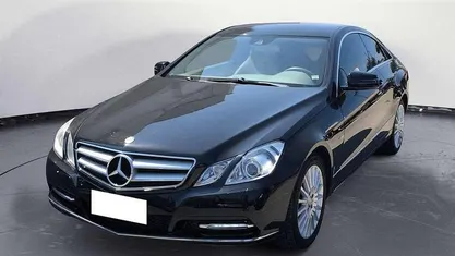Usata Mercedes E220 Avantgarde 170 CV (125 kW) 2011 Nero Coupé